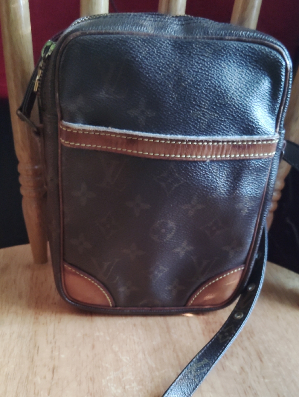 Louis Vuitton Crossbody 5O Percent Off And A Extra Give! Don't Miss Out